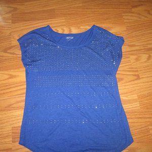 5/$25 Apt 9 Size S Royal Blue Top
